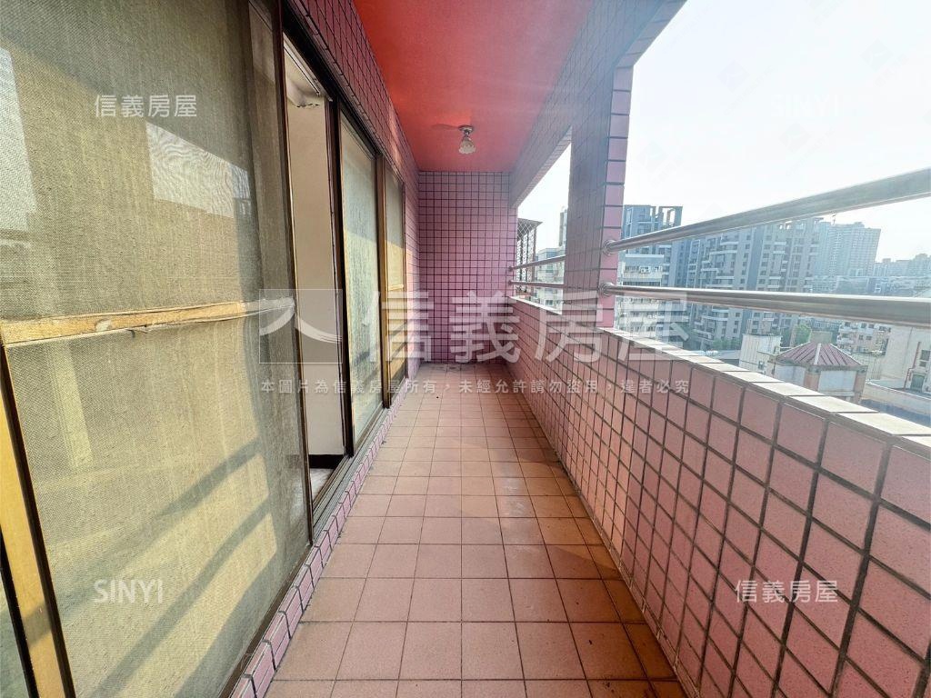 非凡比採光大三房房屋室內格局與周邊環境
