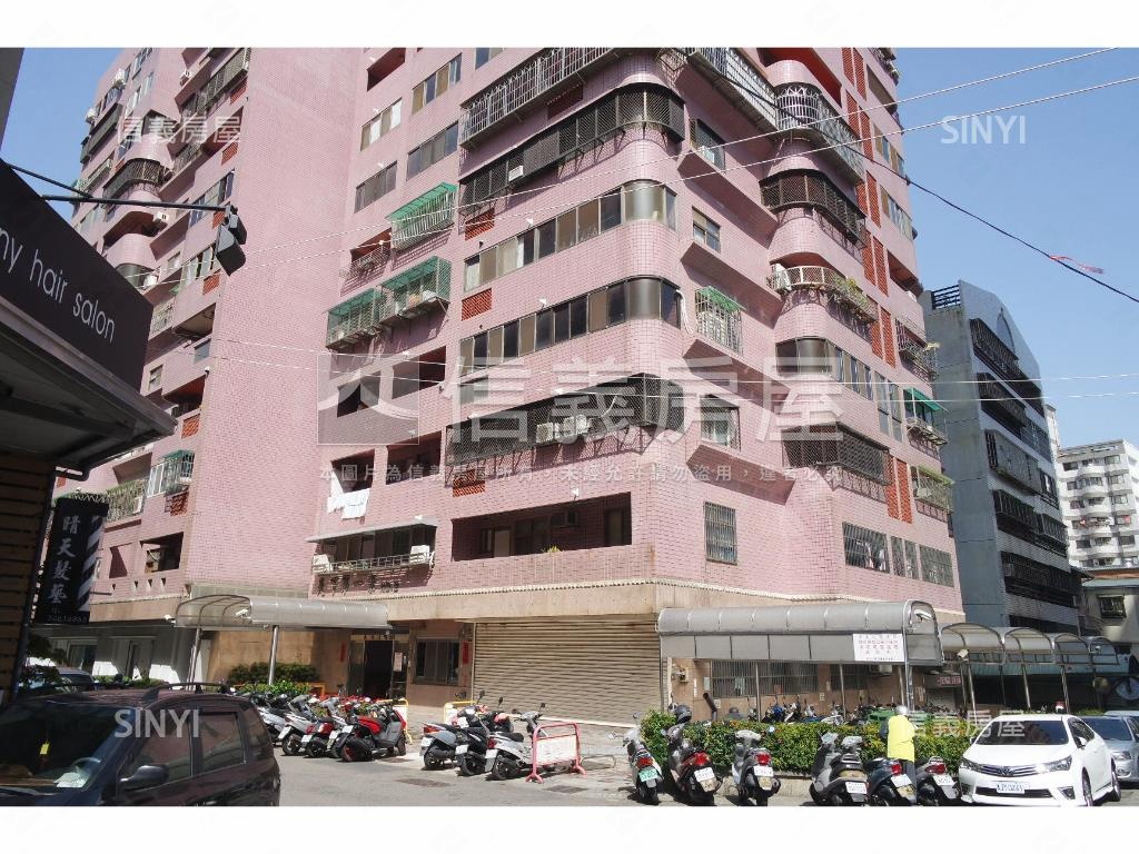 非凡比採光大三房房屋室內格局與周邊環境