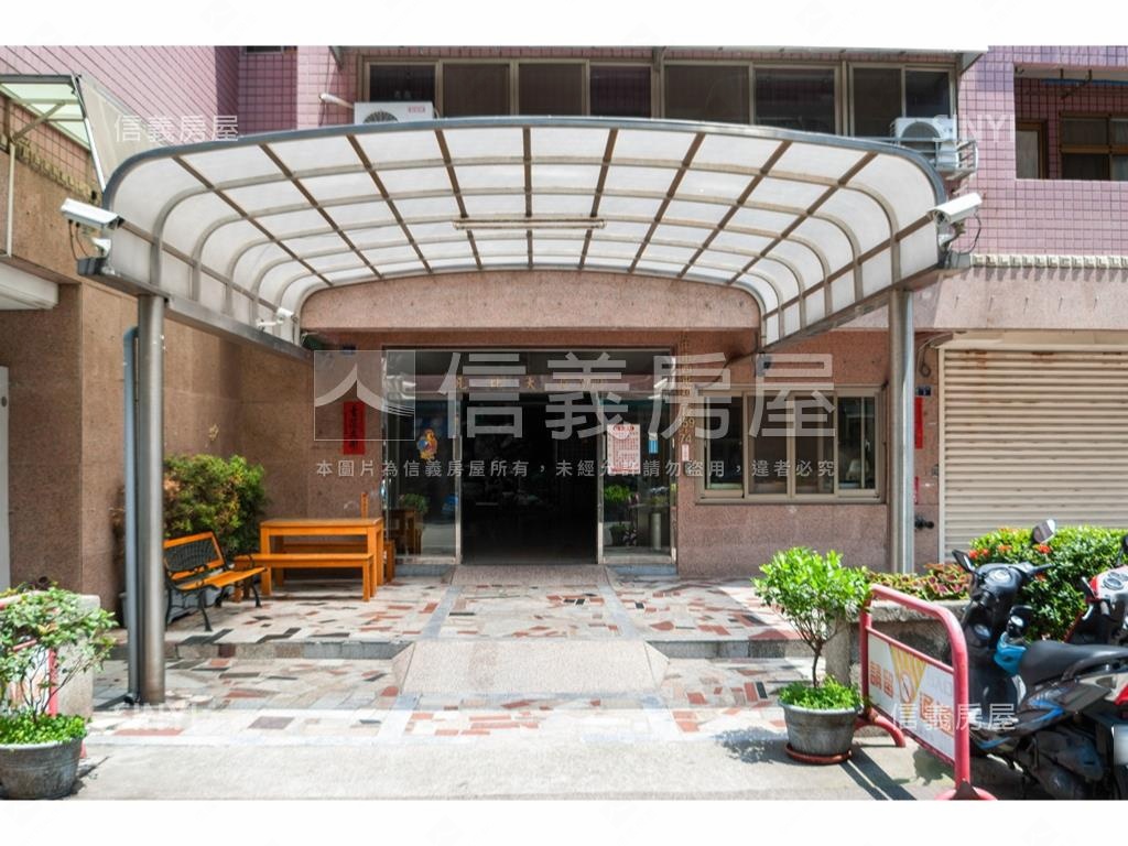 非凡比採光大三房房屋室內格局與周邊環境