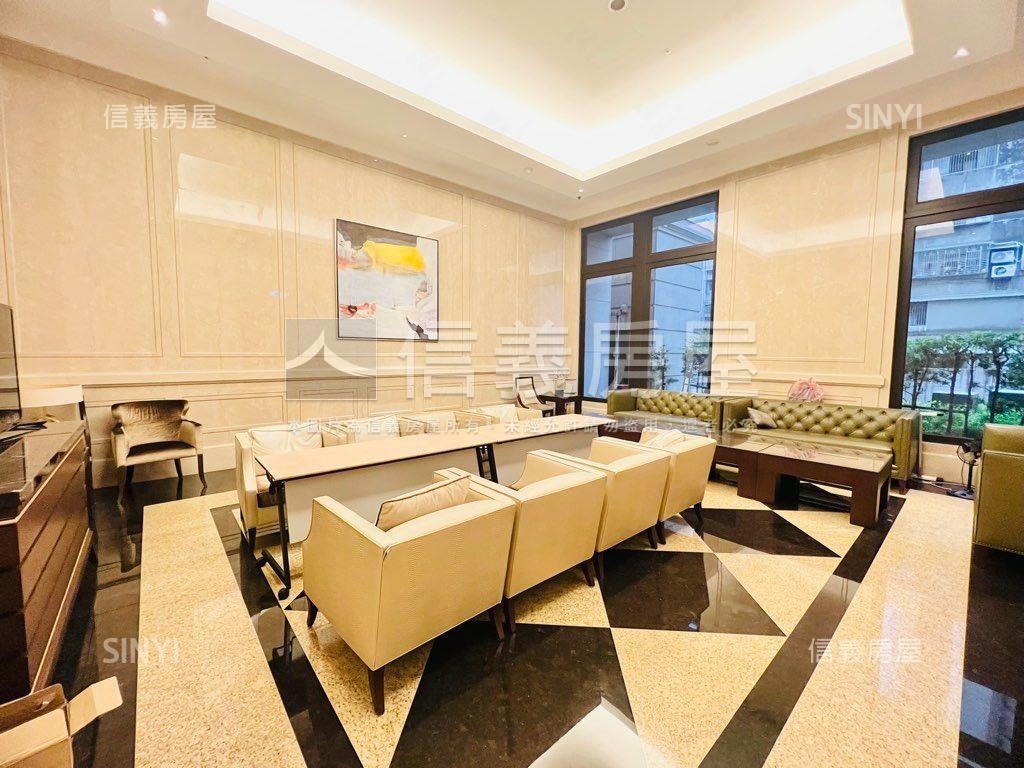 稀有世界花園方正首購兩房房屋室內格局與周邊環境