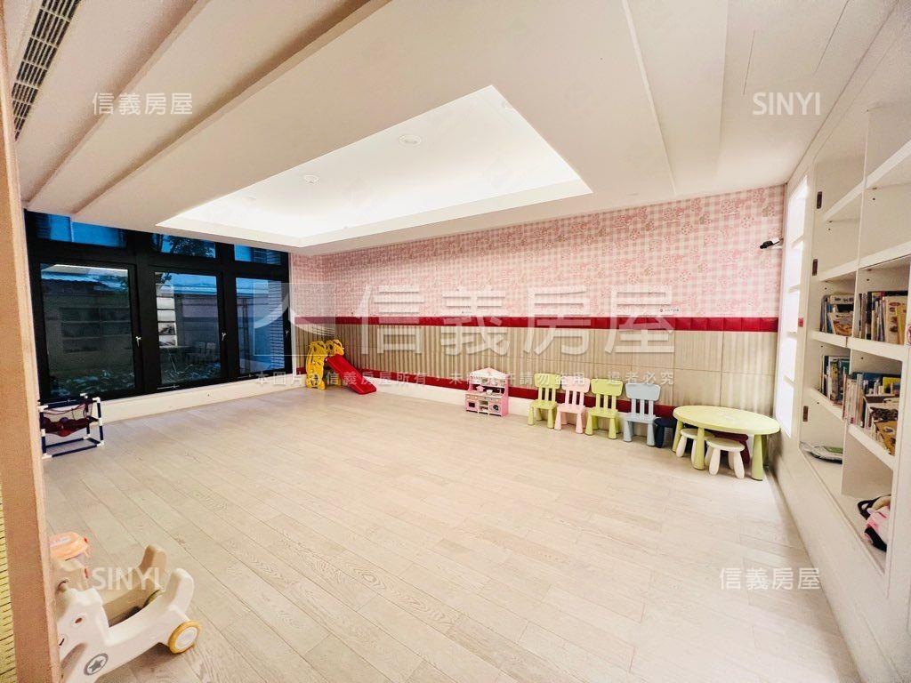 稀有世界花園方正首購兩房房屋室內格局與周邊環境