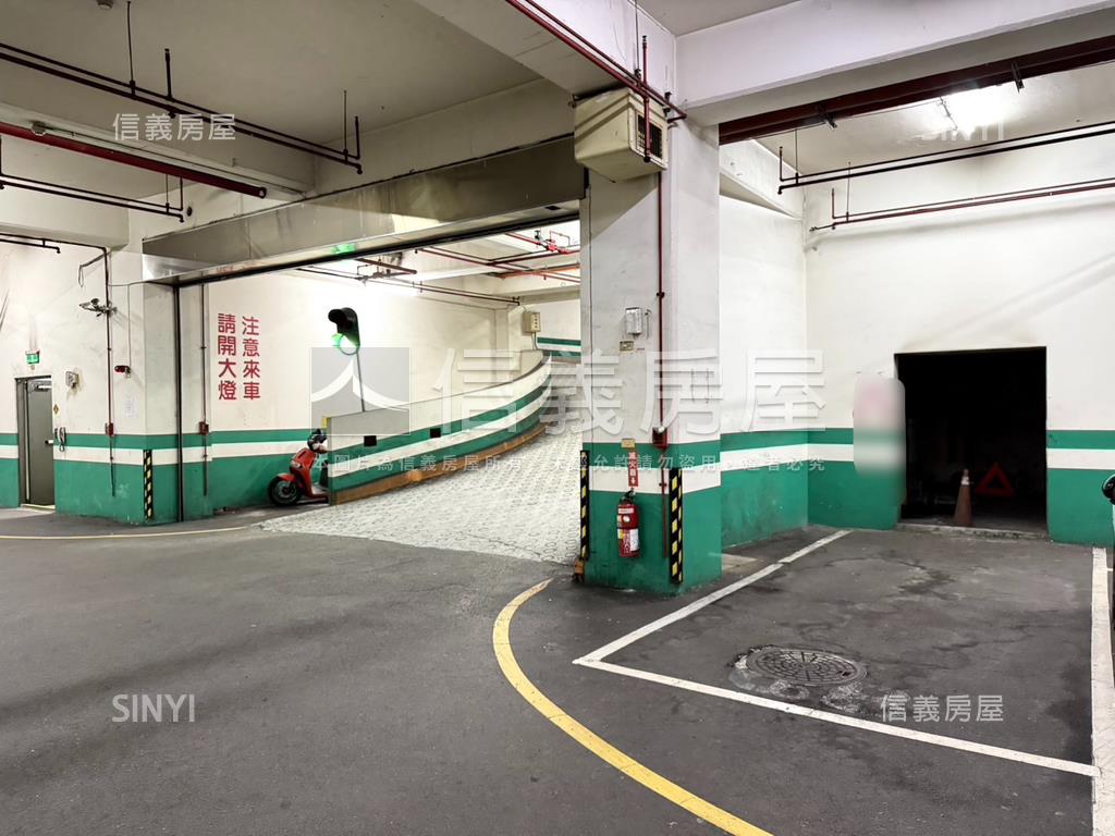 五期高樓三房附平面車位房屋室內格局與周邊環境