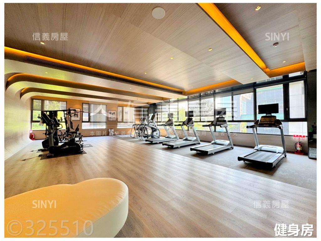 帝寶稀有邊間２房１．５衛房屋室內格局與周邊環境