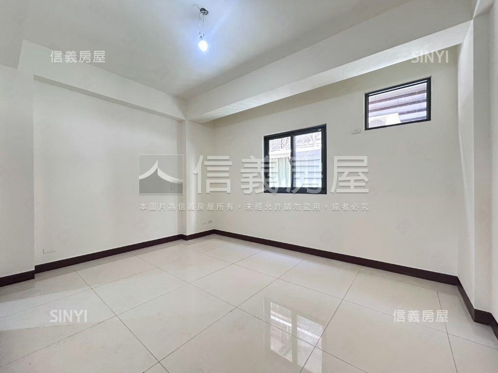 近宜欣國小臨路電梯別墅房屋室內格局與周邊環境