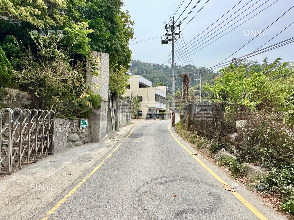 店長推薦大坪數臨路土地房屋室內格局與周邊環境