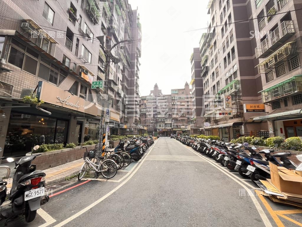 宏運當頭創業店面２房屋室內格局與周邊環境