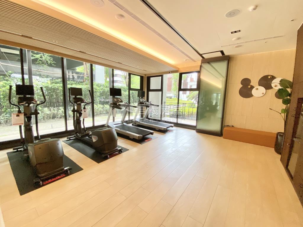 央北重劃區稀有面公園美屋房屋室內格局與周邊環境