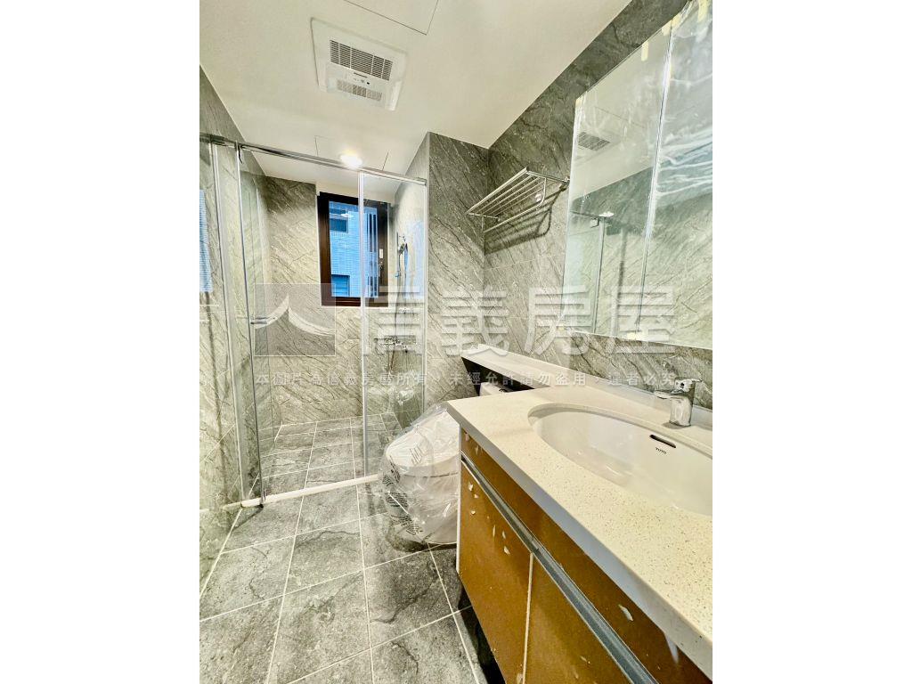 皇普莊園視野戶２房平車房屋室內格局與周邊環境