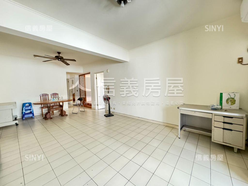 國泰美四房大空間再度降價房屋室內格局與周邊環境