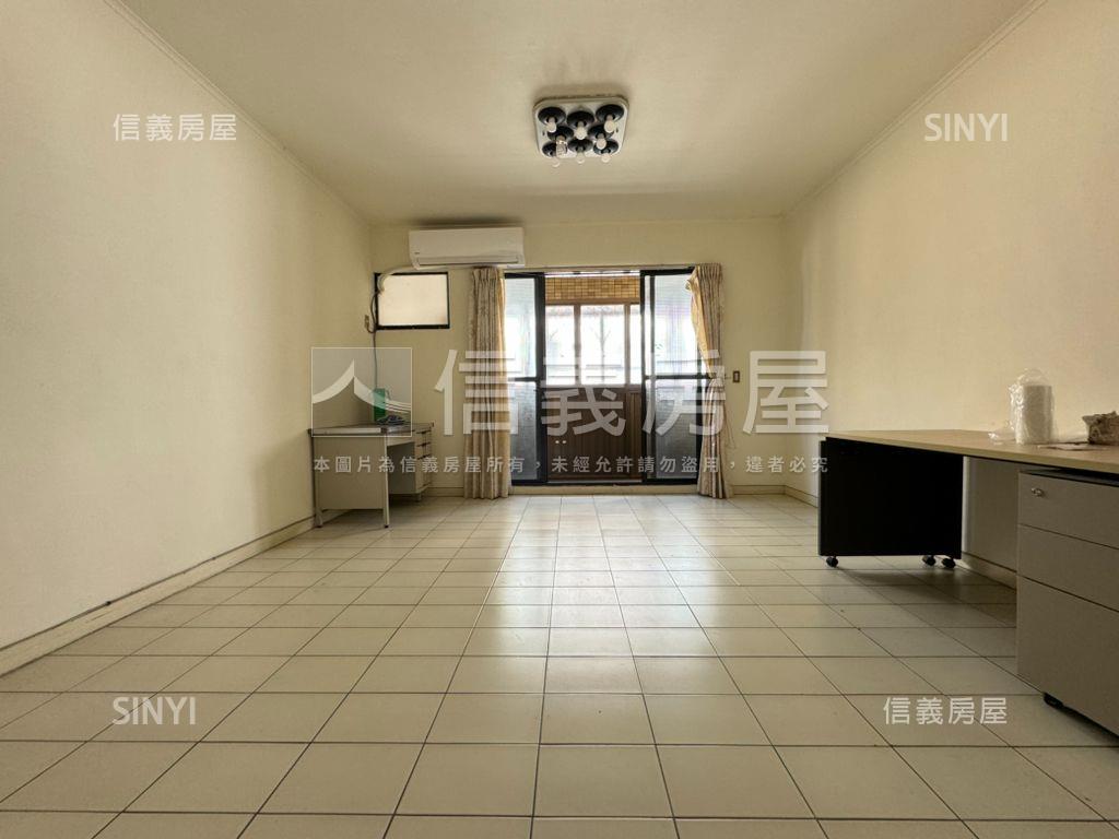 國泰美四房大空間再度降價房屋室內格局與周邊環境