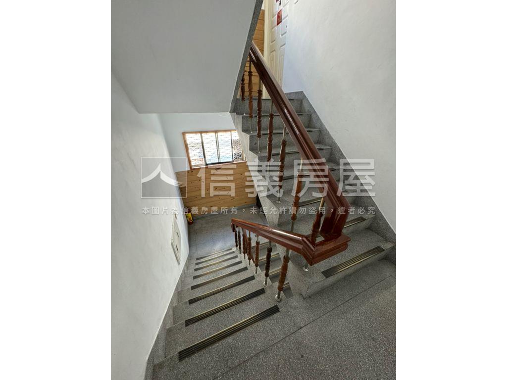 國泰美四房大空間再度降價房屋室內格局與周邊環境