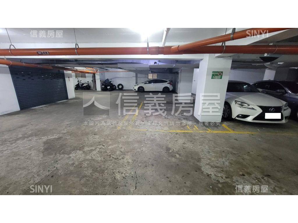 近車站捷運東園街四房車位房屋室內格局與周邊環境