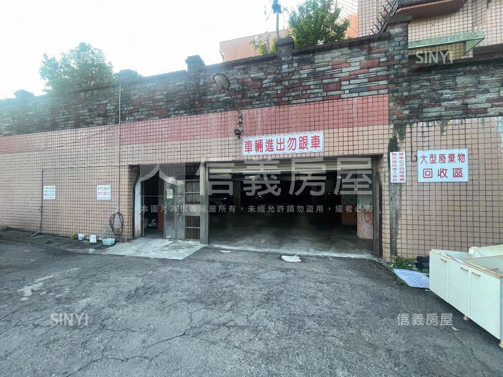 親密小貴族一樓房屋室內格局與周邊環境
