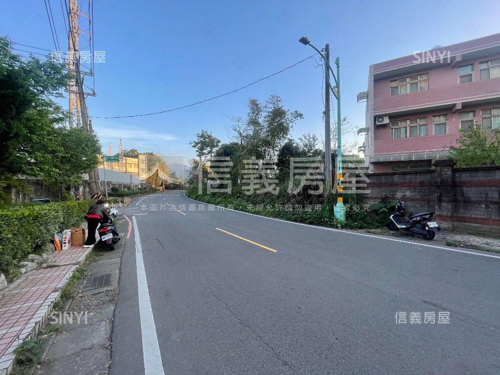 親密小貴族一樓房屋室內格局與周邊環境