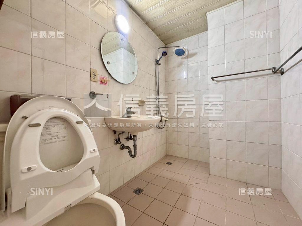 國泰建設傳統式美透天房屋室內格局與周邊環境