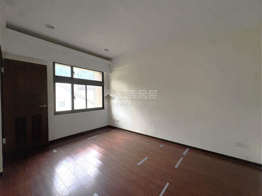 政大附中一層一戶景觀四房房屋室內格局與周邊環境