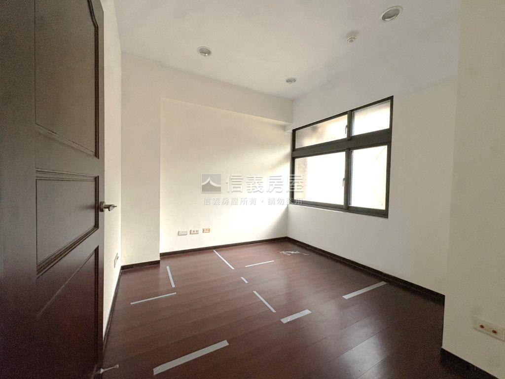 政大附中一層一戶景觀四房房屋室內格局與周邊環境