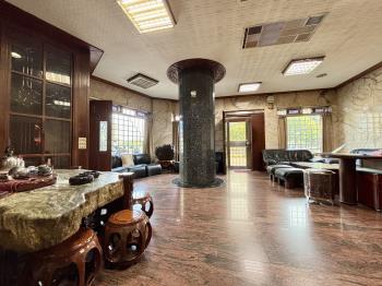 北區面公園角窗店面