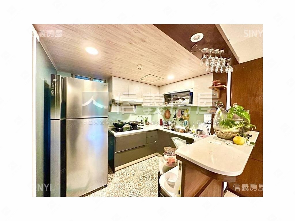 超稀有雅仕堡美妝１樓房屋室內格局與周邊環境