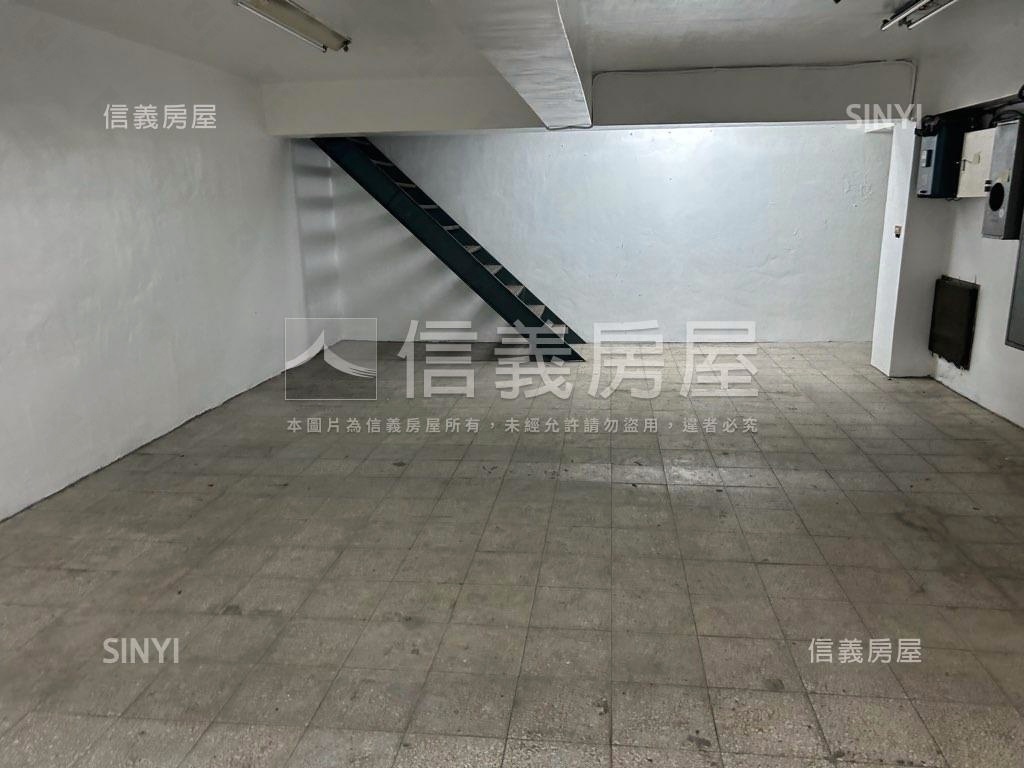 行天宮捷運面寬１樓住辦房屋室內格局與周邊環境