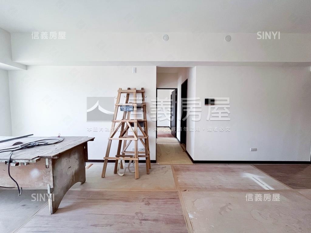 長虹天韻高樓三房房屋室內格局與周邊環境