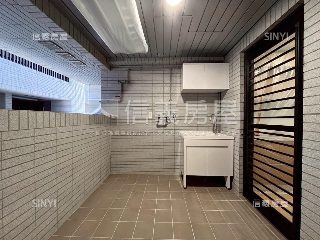 長虹天韻高樓三房房屋室內格局與周邊環境