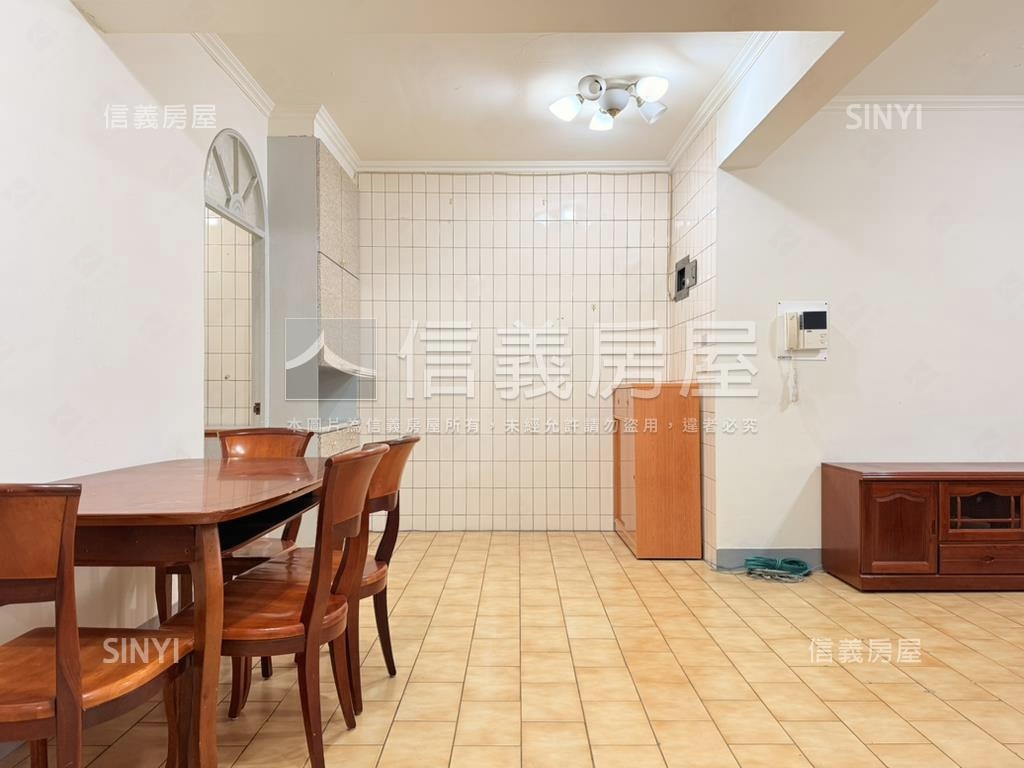 御花園‧前後陽台公寓三樓房屋室內格局與周邊環境