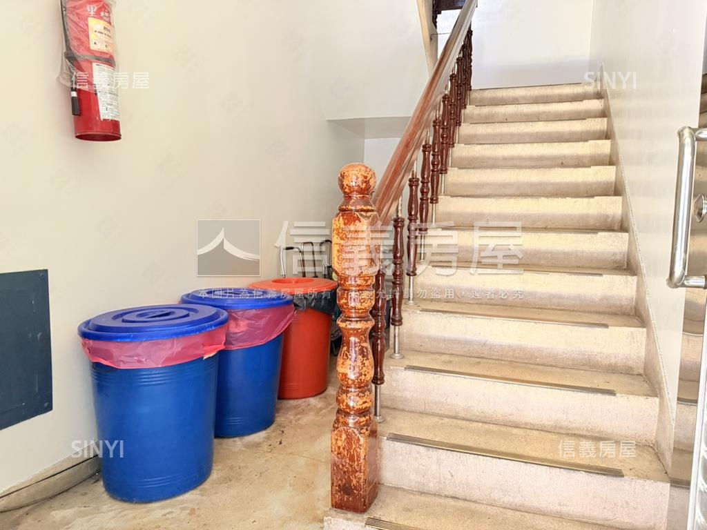 御花園‧前後陽台公寓三樓房屋室內格局與周邊環境