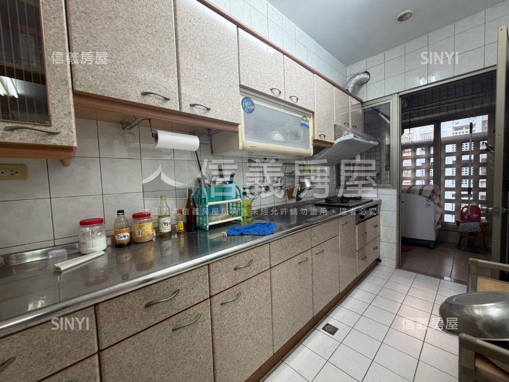 大林國宅｜屋況好三房平車房屋室內格局與周邊環境