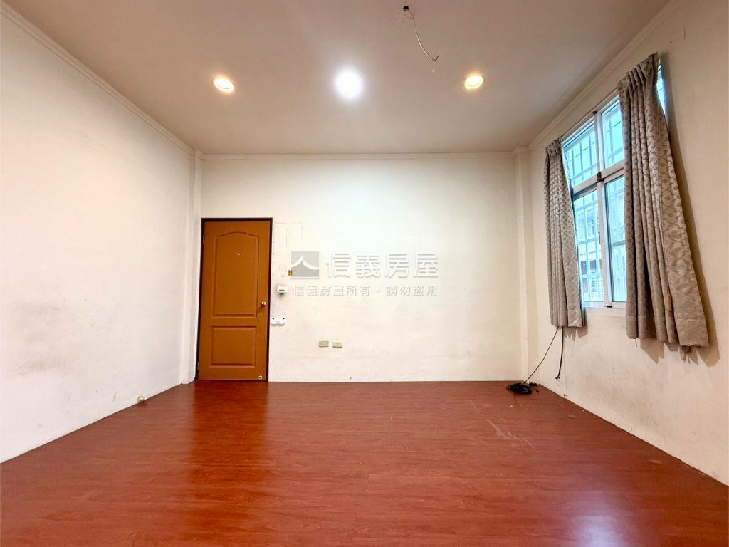 東區｜崇德邊間店住房屋室內格局與周邊環境