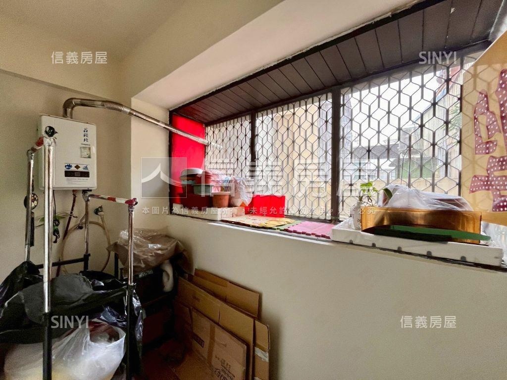 近輔英採光美美大三房房屋室內格局與周邊環境