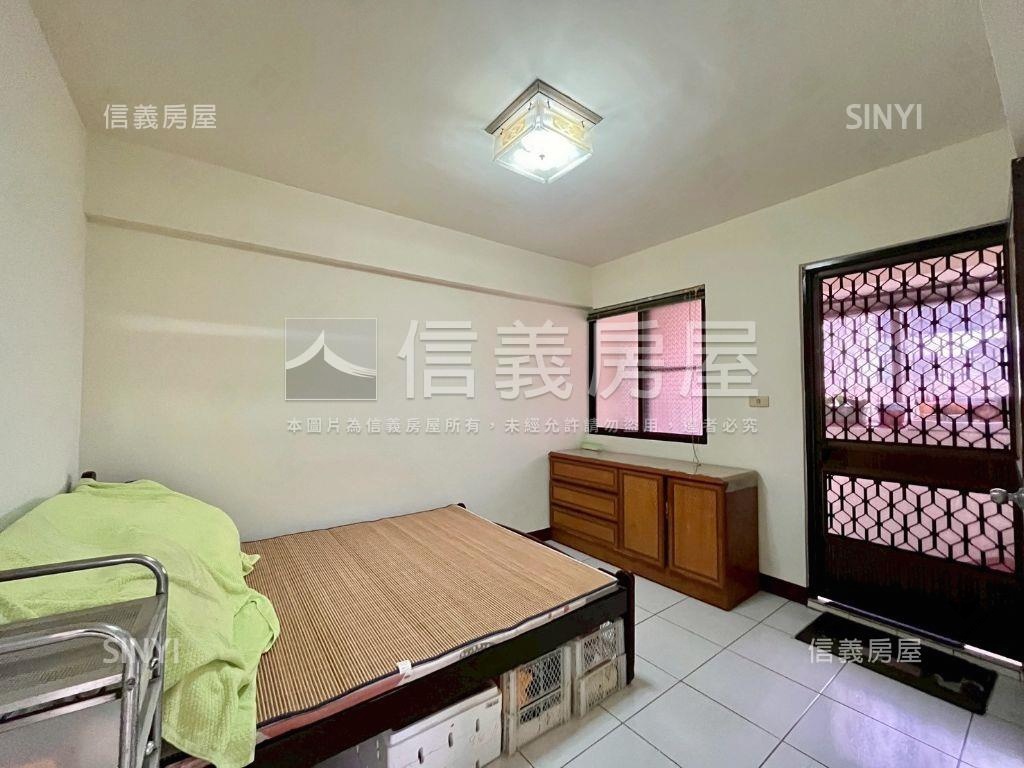 近輔英採光美美大三房房屋室內格局與周邊環境