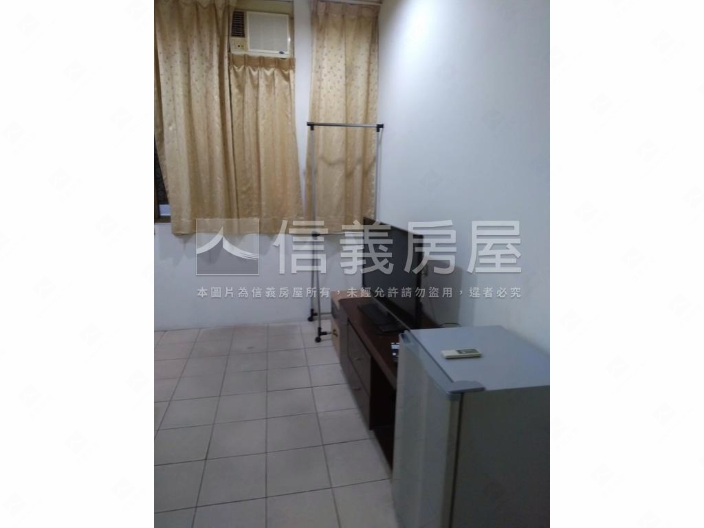 鈴木華城壹樓＋貳樓雙店面房屋室內格局與周邊環境