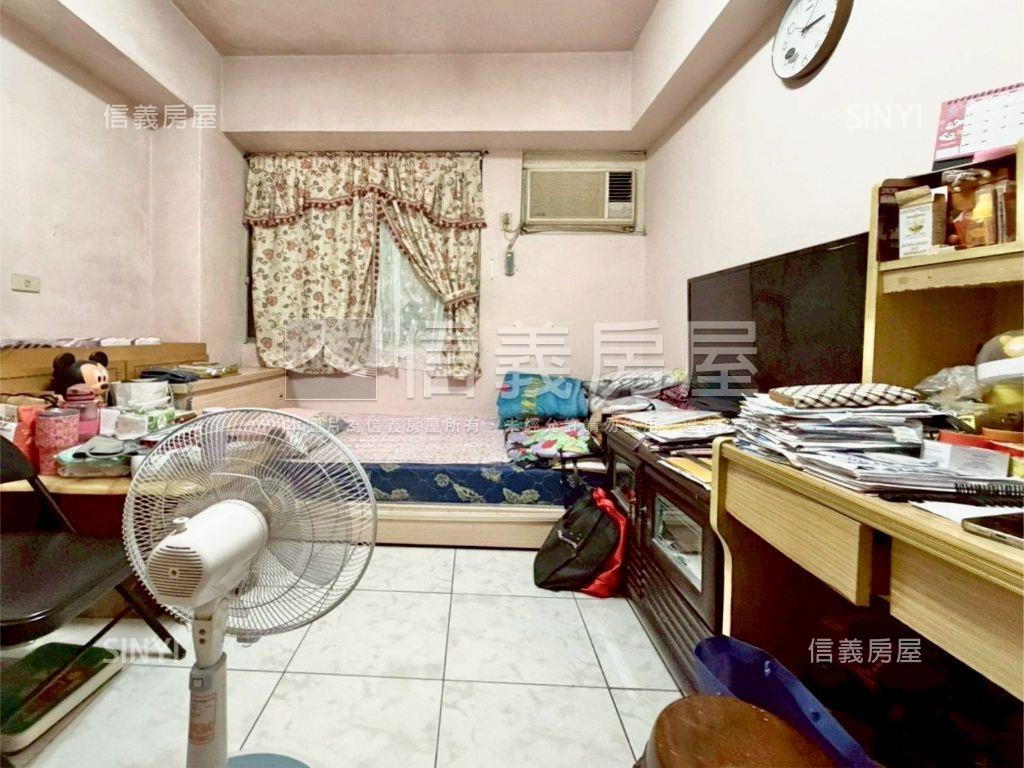 景安站誠售３房雙衛低公設房屋室內格局與周邊環境