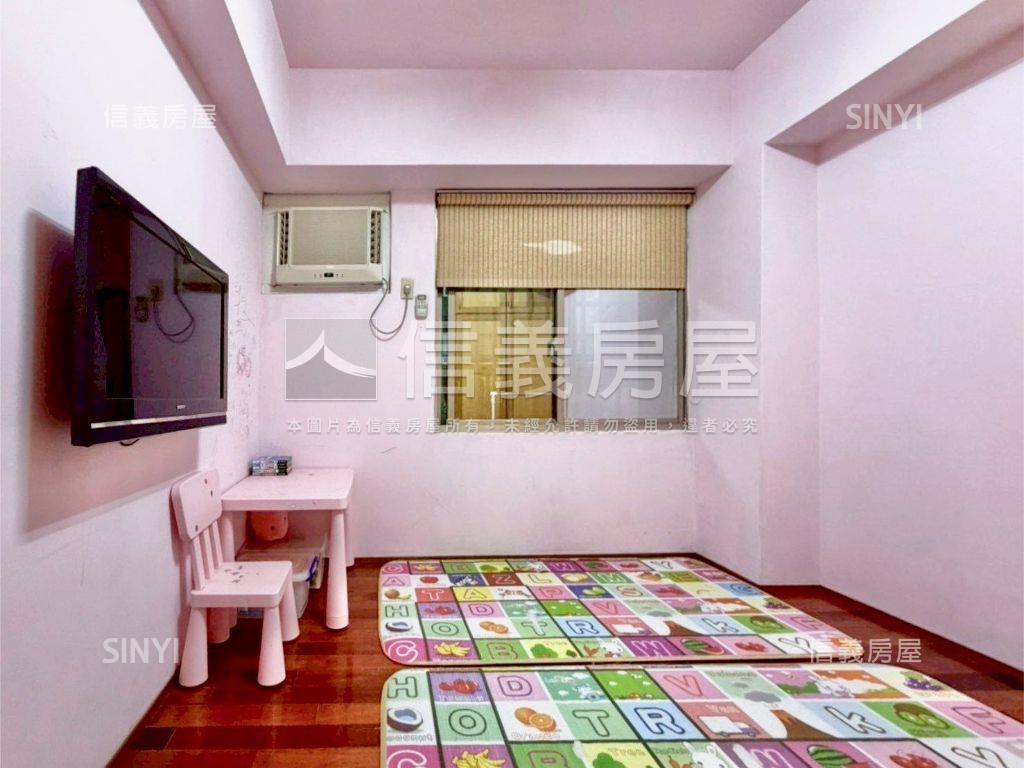 景安站誠售３房雙衛低公設房屋室內格局與周邊環境