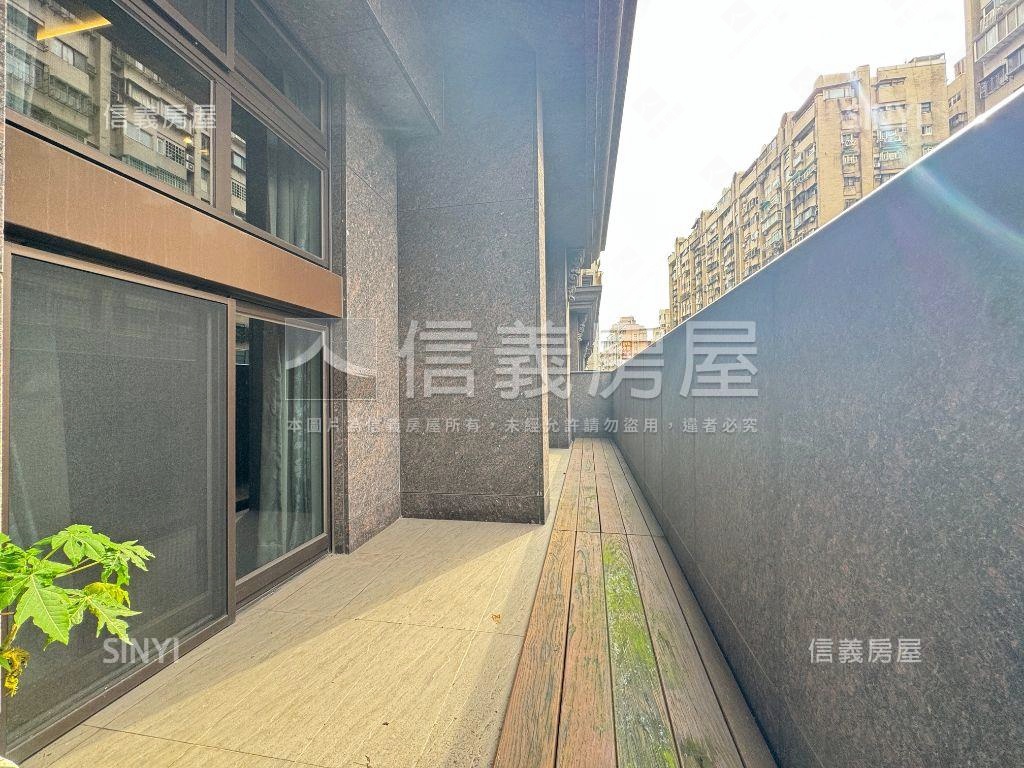 近捷運雲立方大器三房房屋室內格局與周邊環境