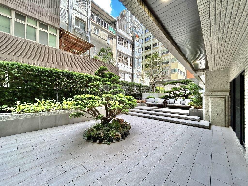 五鐵共構雙子星全新向陽房屋室內格局與周邊環境