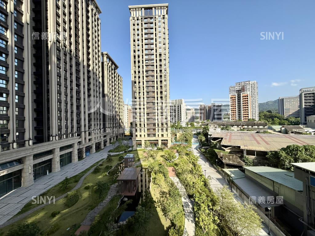 世界花園稀有朝南大坪數房屋室內格局與周邊環境