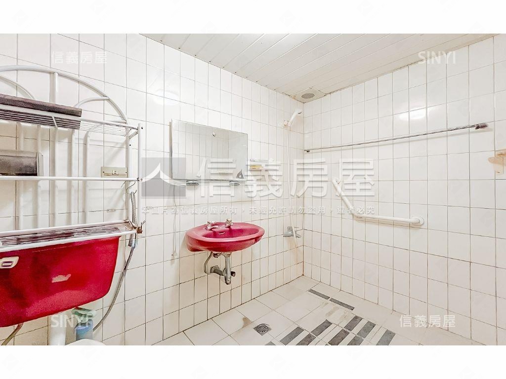 稀有松文街透天宅房屋室內格局與周邊環境