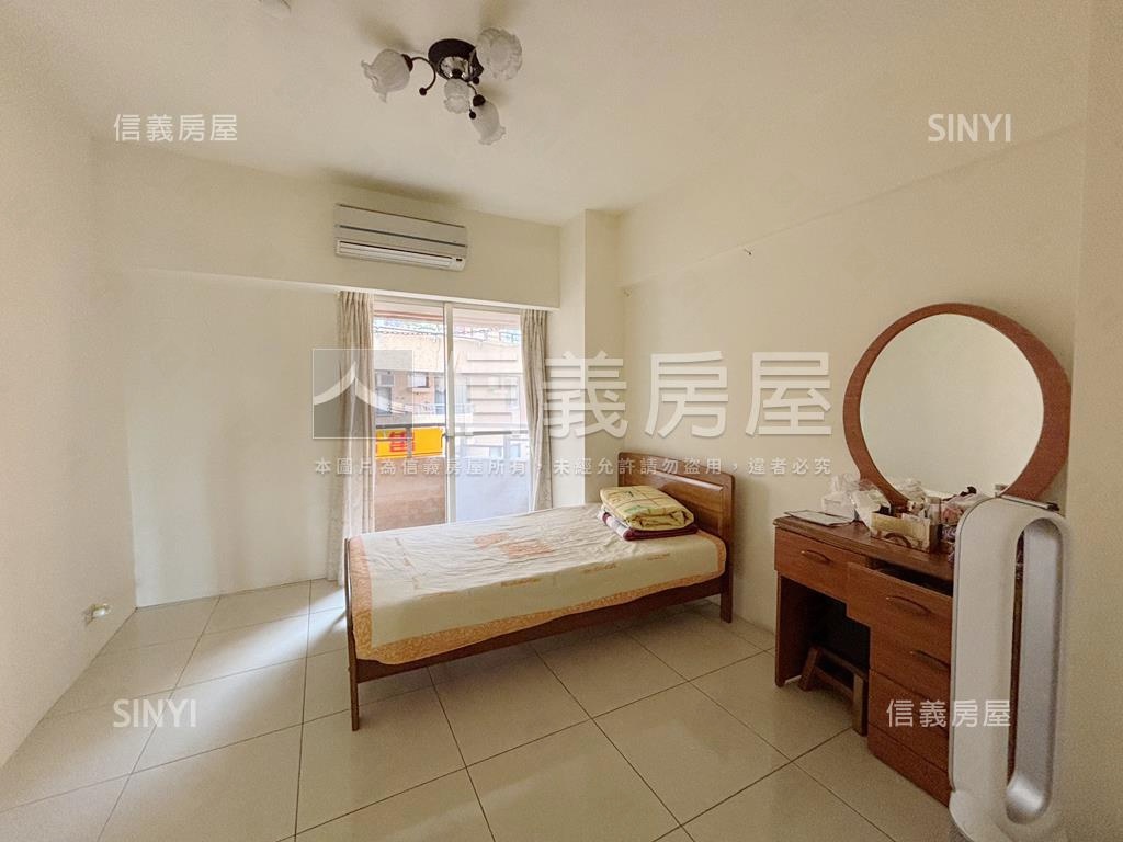 近碧湖美麗樹海電梯三房房屋室內格局與周邊環境