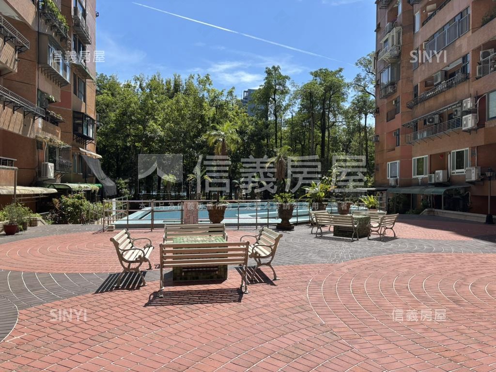 近碧湖美麗樹海電梯三房房屋室內格局與周邊環境