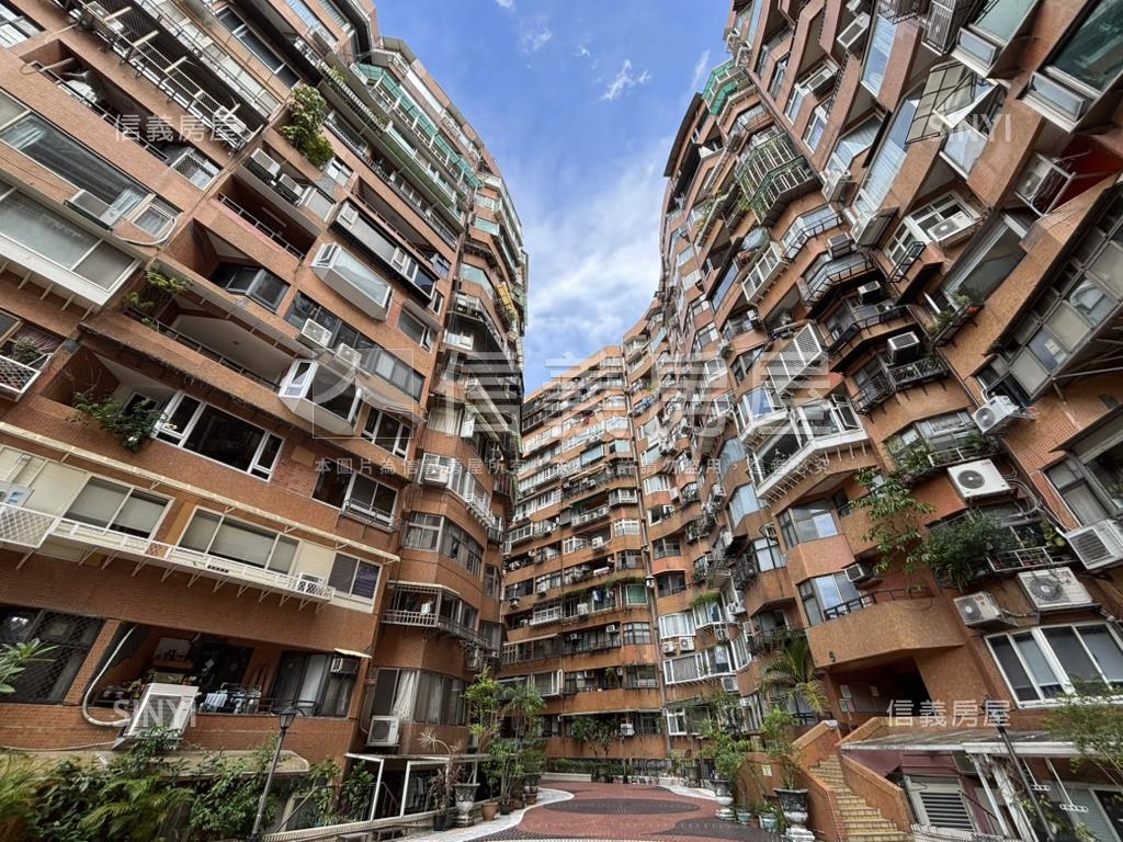 近碧湖美麗樹海電梯三房房屋室內格局與周邊環境