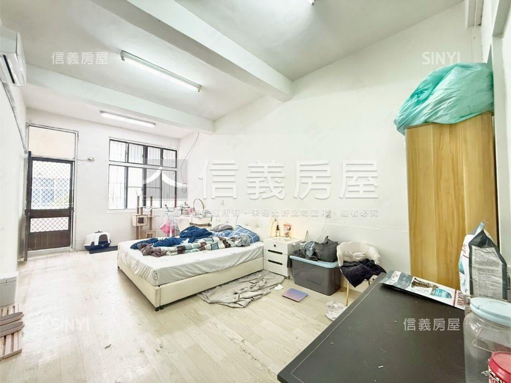 河堤。正街。騎樓透天房屋室內格局與周邊環境