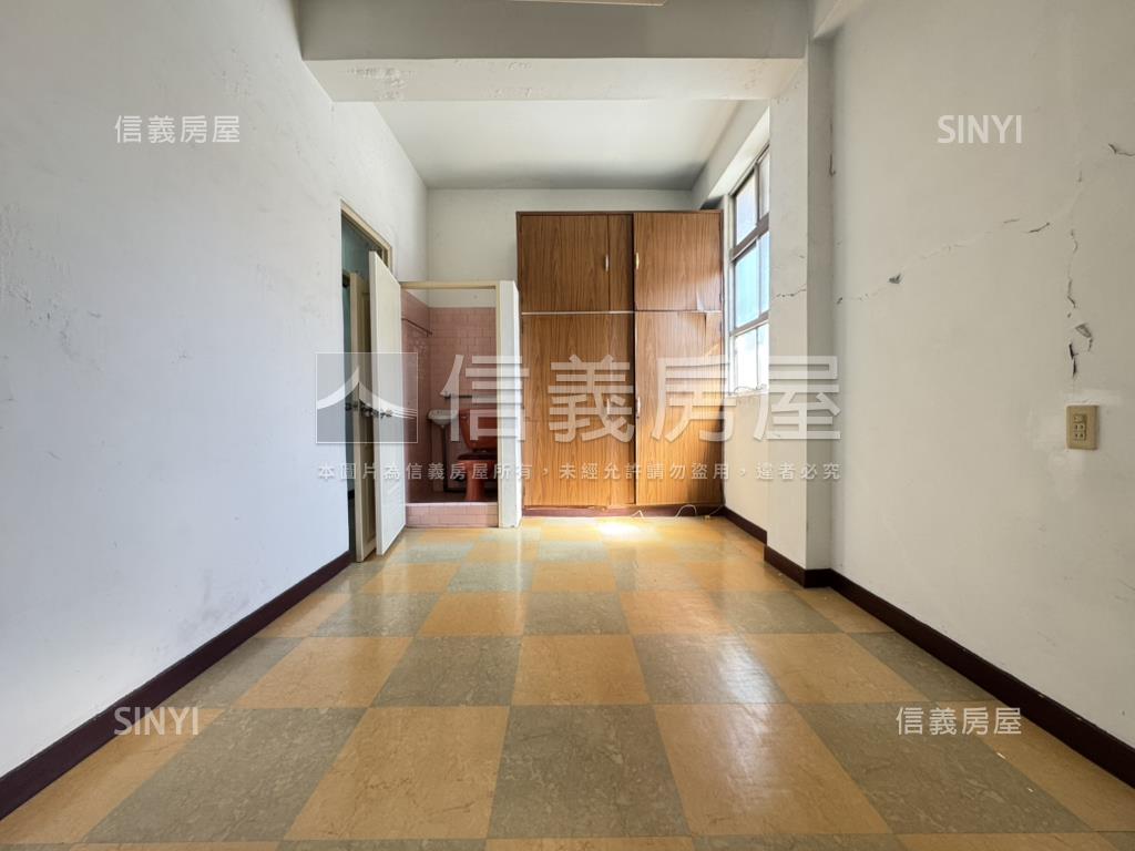 雄女漢神便宜大公寓房屋室內格局與周邊環境