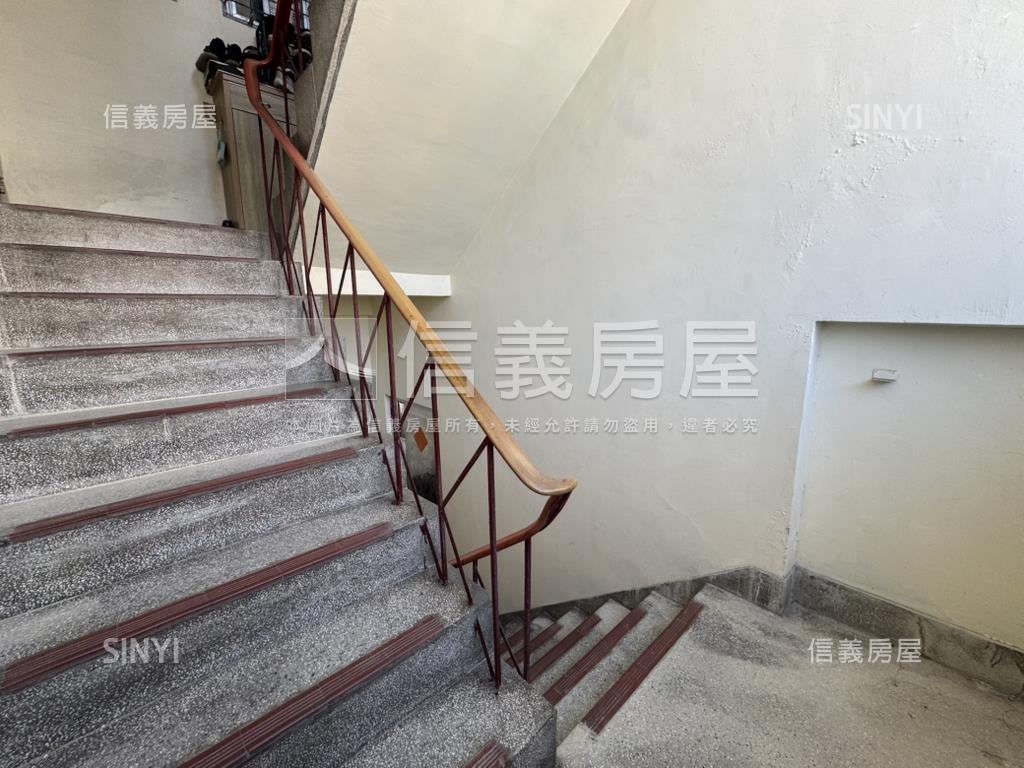 雄女漢神便宜大公寓房屋室內格局與周邊環境