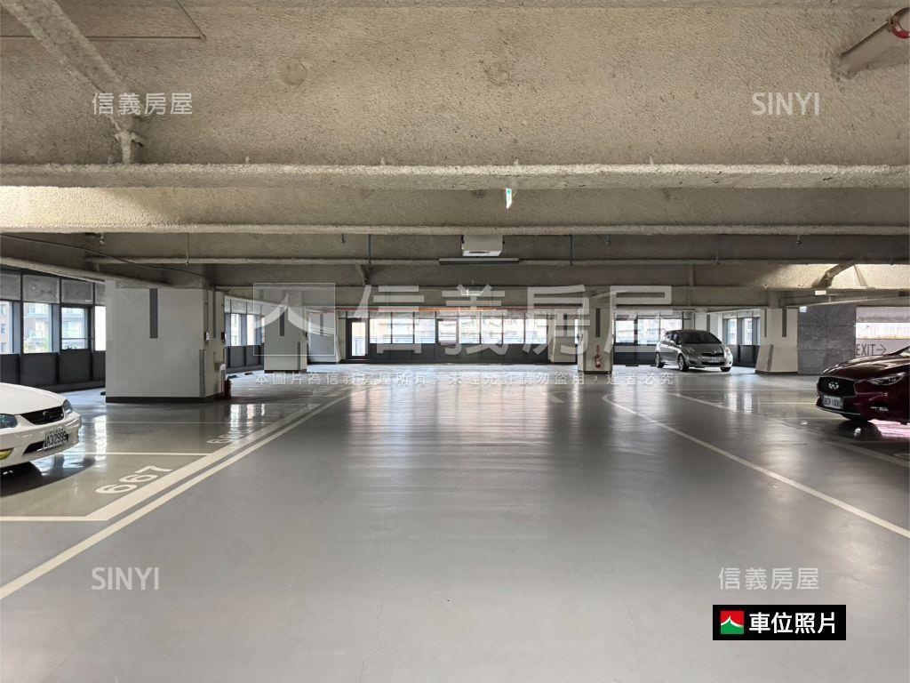 七期新市政特區整層商辦房屋室內格局與周邊環境