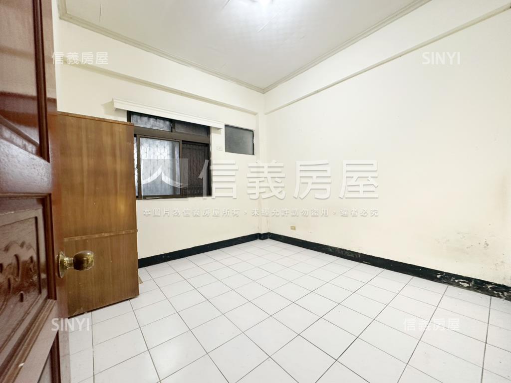 三峽清幽公寓一樓房屋室內格局與周邊環境