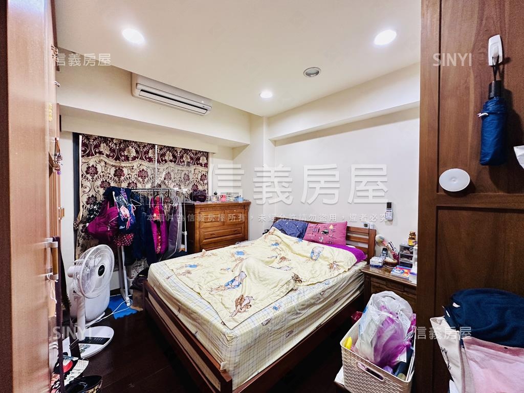 宜誠花廣次頂樓三房車位房屋室內格局與周邊環境