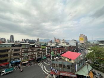 龍濱自住他住兩相宜