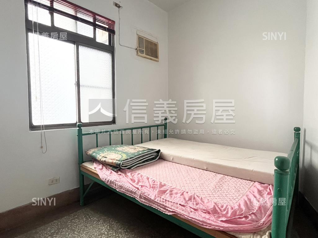 小港邊間大地坪透天房屋室內格局與周邊環境